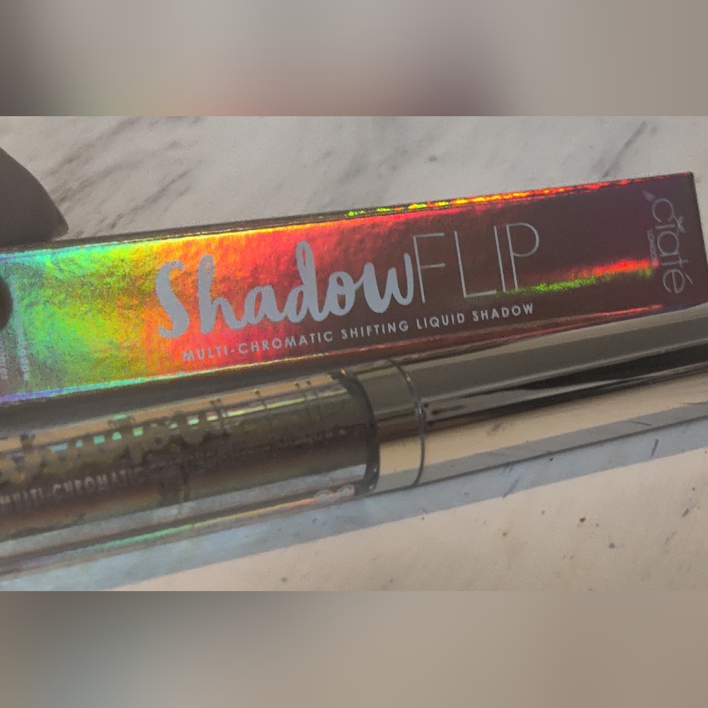 ⭐3 For $21⭐ Ciate Shadow Flip Multi-Chrome Liquid Eyeshadow - Pink and Gold - Picture 3 of 7